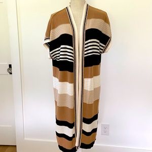 EUC! New York & Co., Short sleeve, Size M